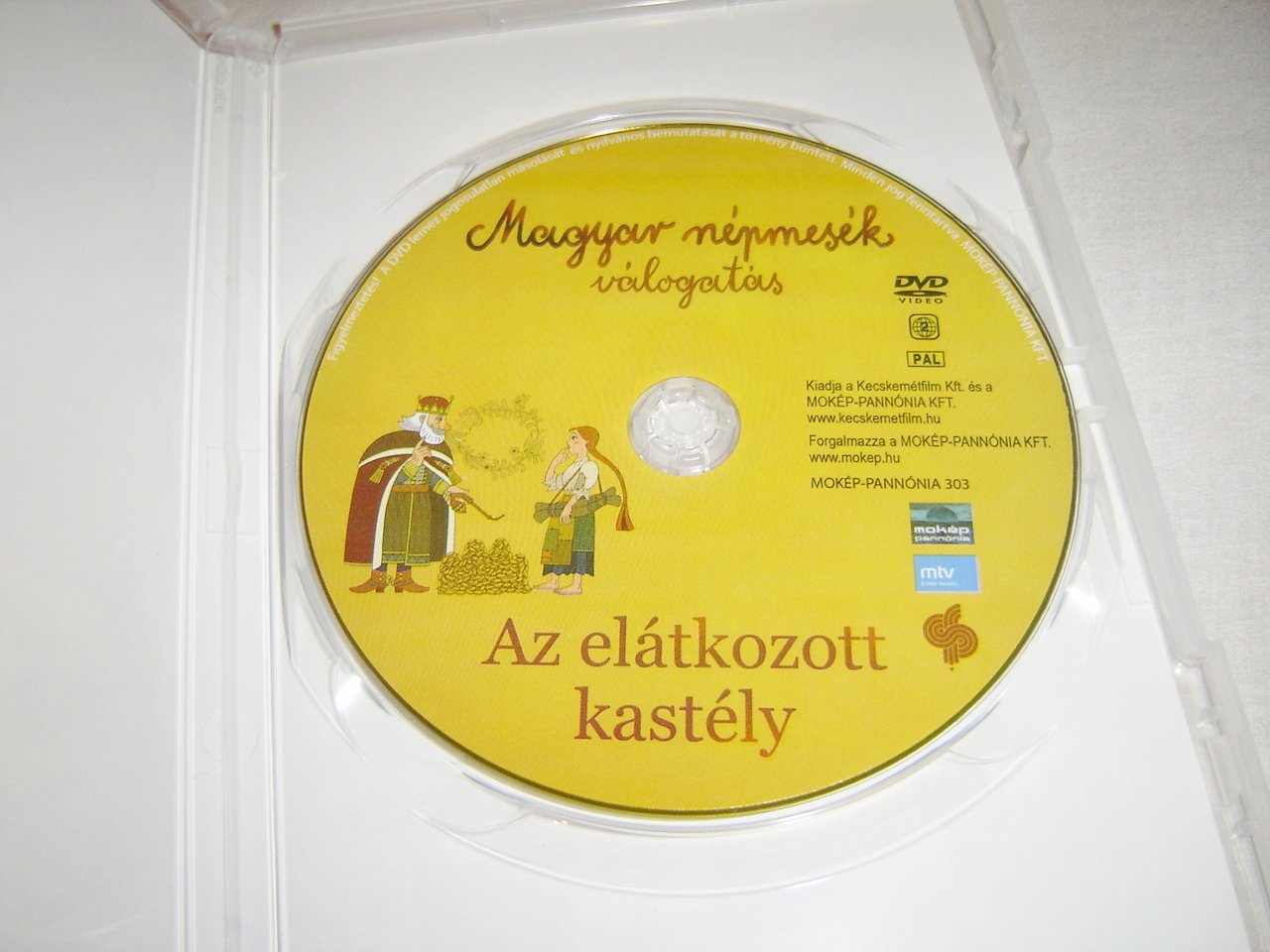 Magyar nepmesek valogatas - Az elatkozott kastely [Very Good]
