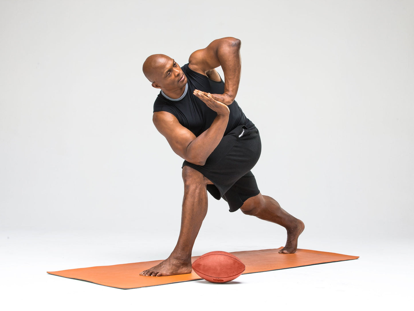 ATHLETIC YOGA: EDDIE GEORGE YOGA FOR STRENGTH - DVD [DVD] - Very Good