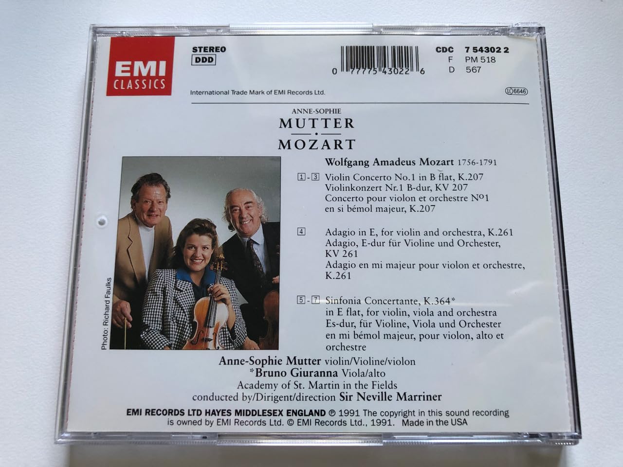 Violin Concerto No. 1 / Sinfonia Concertante K. 364 [Audio CD] Anne-Sophie Mutter; Bruno Giuranna; Wolfgang Amadeus Mozart and Neville Marriner - Very Good