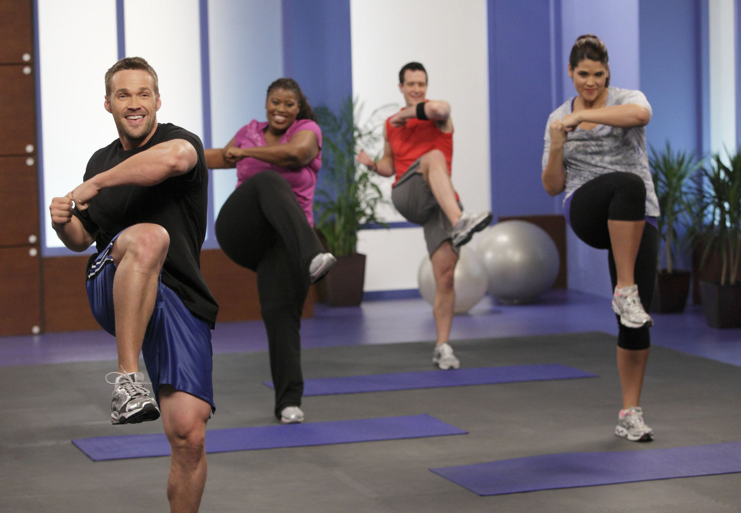 Extreme Makeover Weight Loss Edition: The Workout [Import] [DVD]