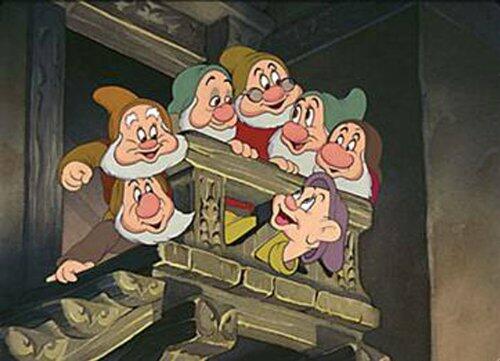 Snow White and the Seven Dwarfs (Three-Disc DVD/Blu-ray Combo + BD Live) (Bilingual) [Blu-ray] - Very Good
