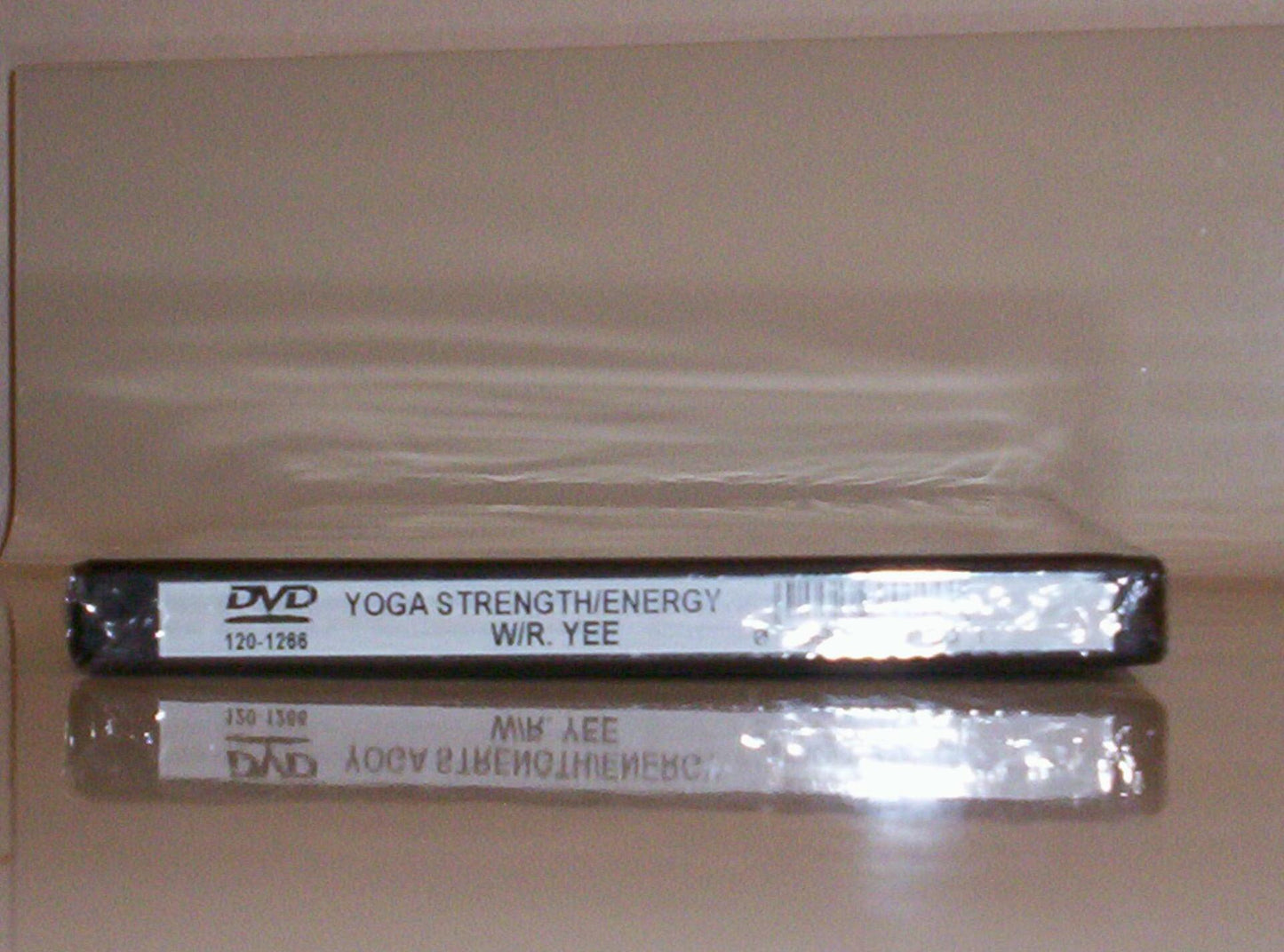 Yoga Journal's Yoga for Strength and Energy [Import] [DVD]