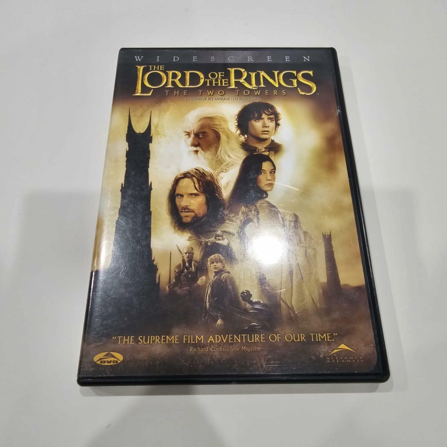 The Lord of the Rings: The Two Towers (Widescreen) (Bilingual) [DVD] - Very Good