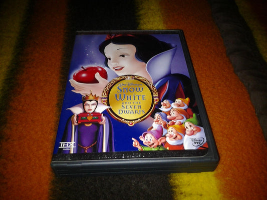 Snow White and the Seven Dwarfs (Platinum Edition, 2 Discs) [DVD] - Very Good