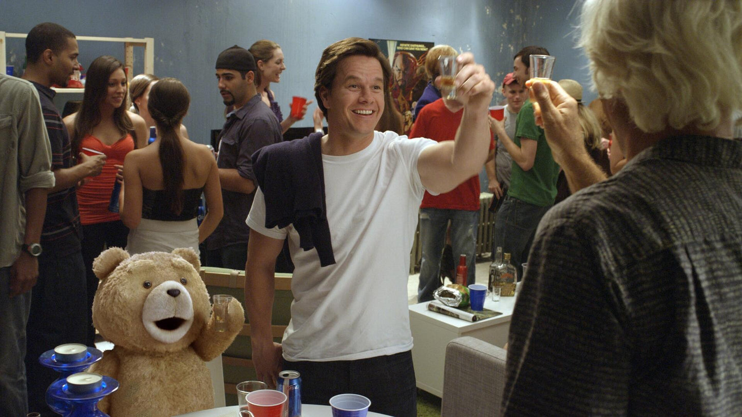 Ted (Bilingual) [DVD] - Very Good
