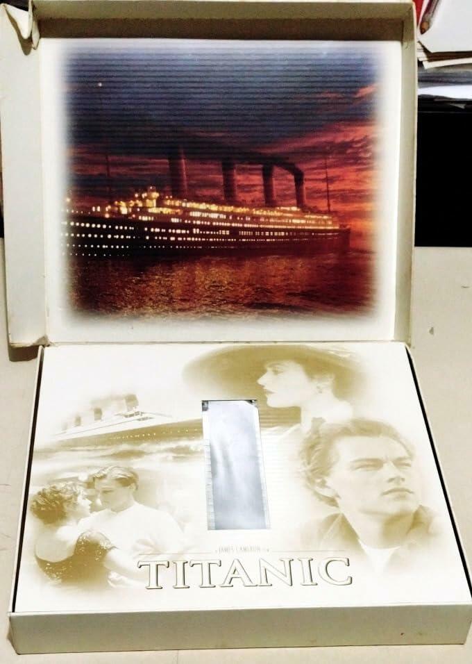 Titanic (Widescreen) (Bilingual) [Import] [DVD] - Very Good