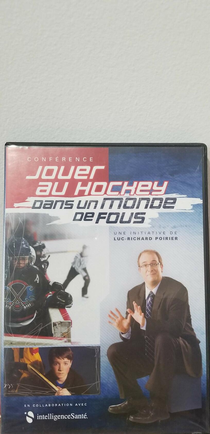 Jouer au hockey dans un monde de fou une initiative de Luc Richard Poirier [DVD] - Very Good
