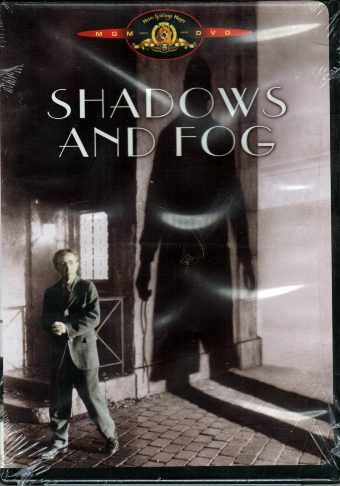 Shadows and Fog / Ombres et Brouillard (bilingual) [DVD] - Very Good