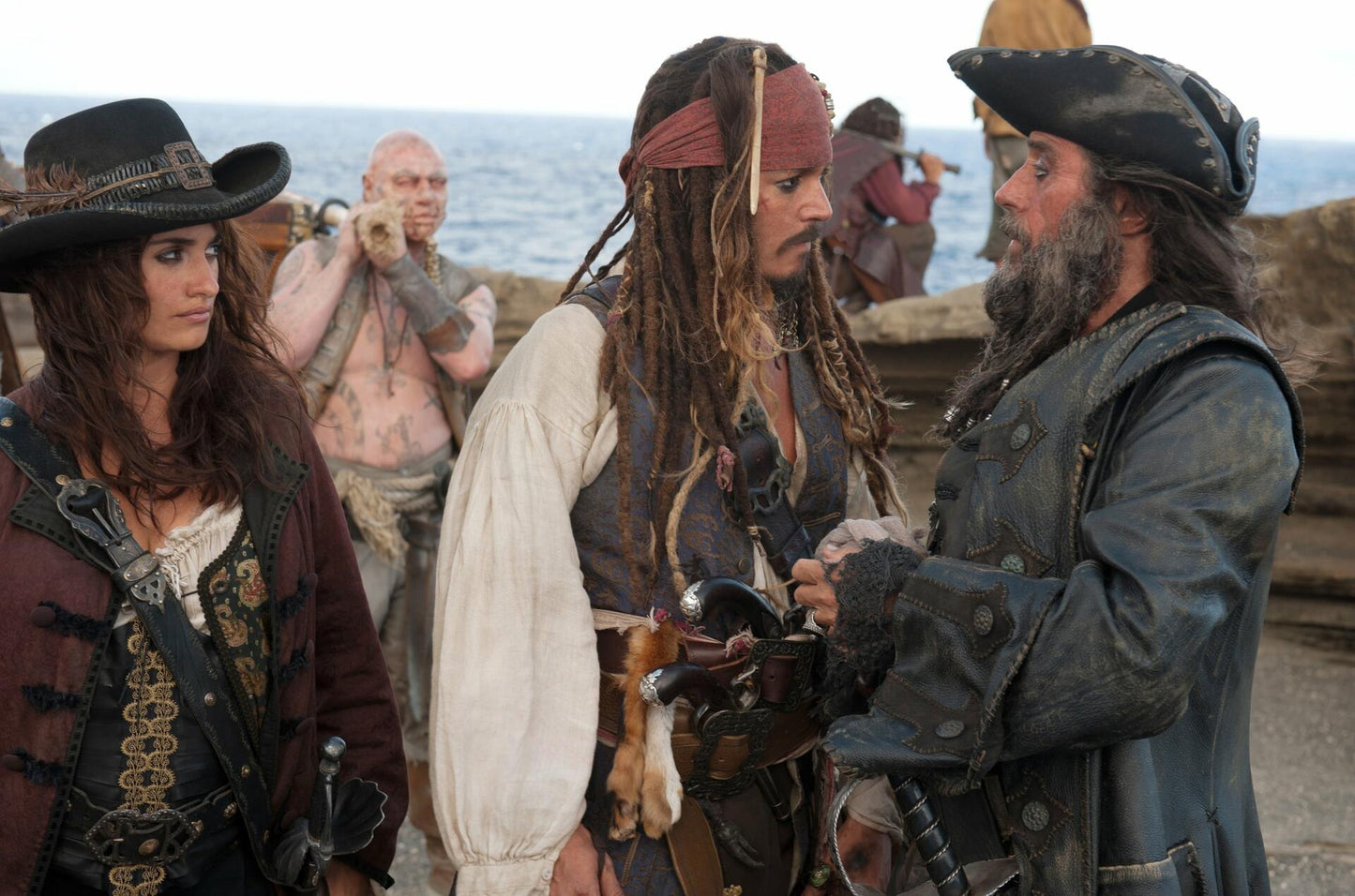 Pirates of the Caribbean: On Stranger Tides (DVD Combo Pack) [Blu-ray + DVD] [Blu-ray] - Good