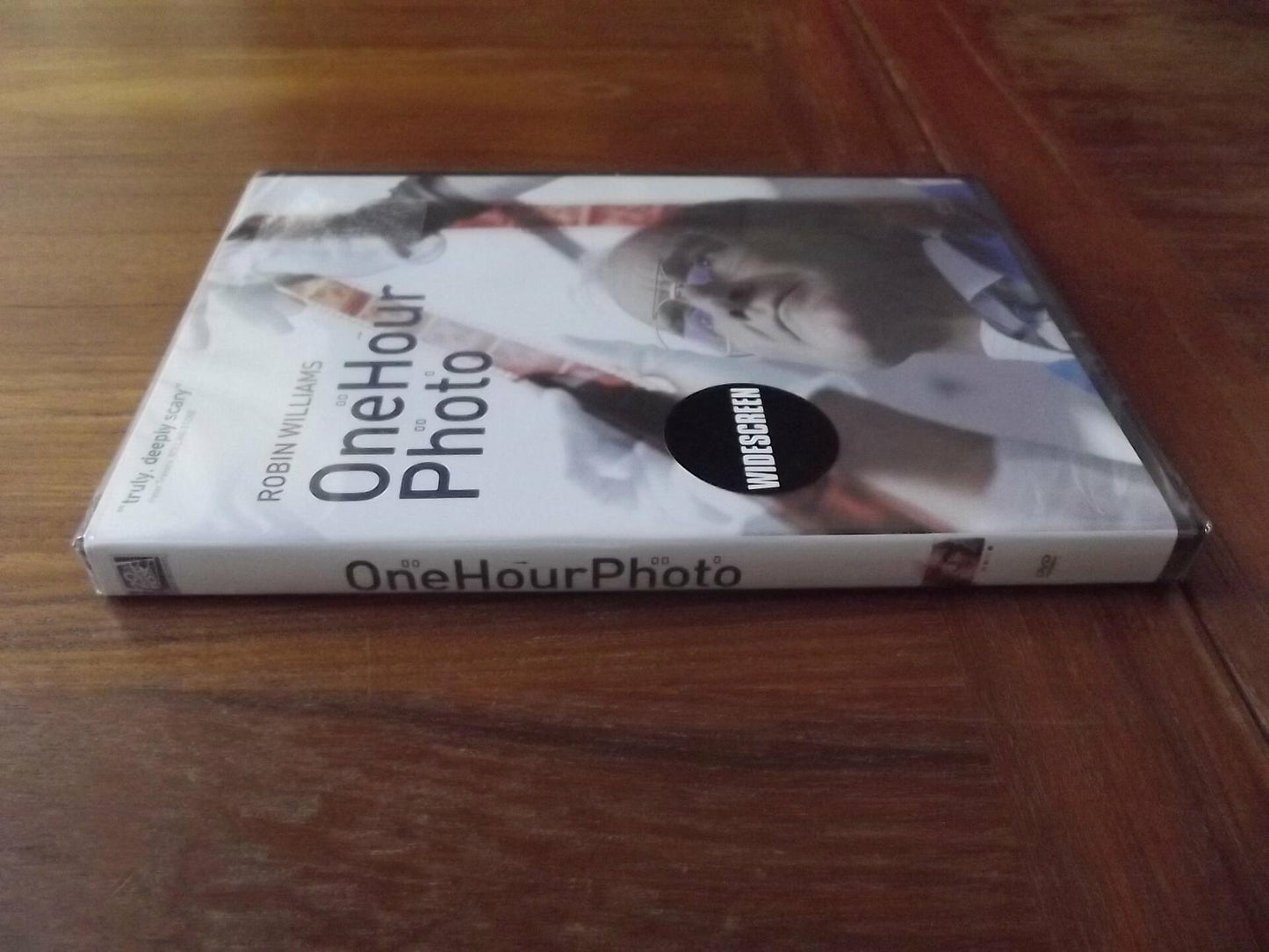 One Hour Photo (Widescreen) [DVD]