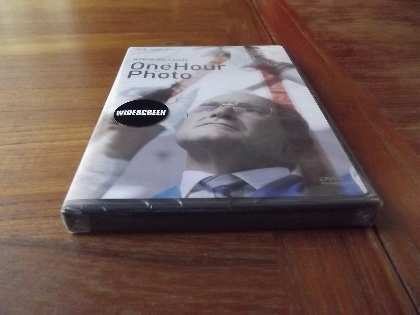 One Hour Photo (Widescreen) [DVD]