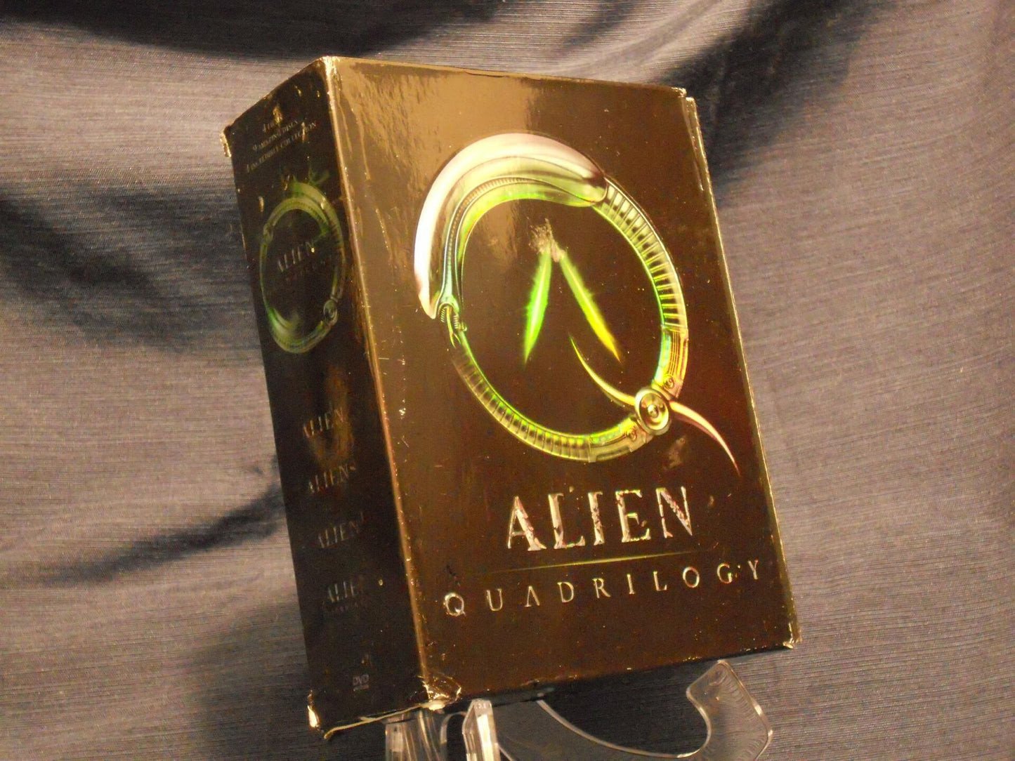 Alien Quadrilogy (Alien / Aliens / Alien 3 / Alien Resurrection) [DVD] - Very Good