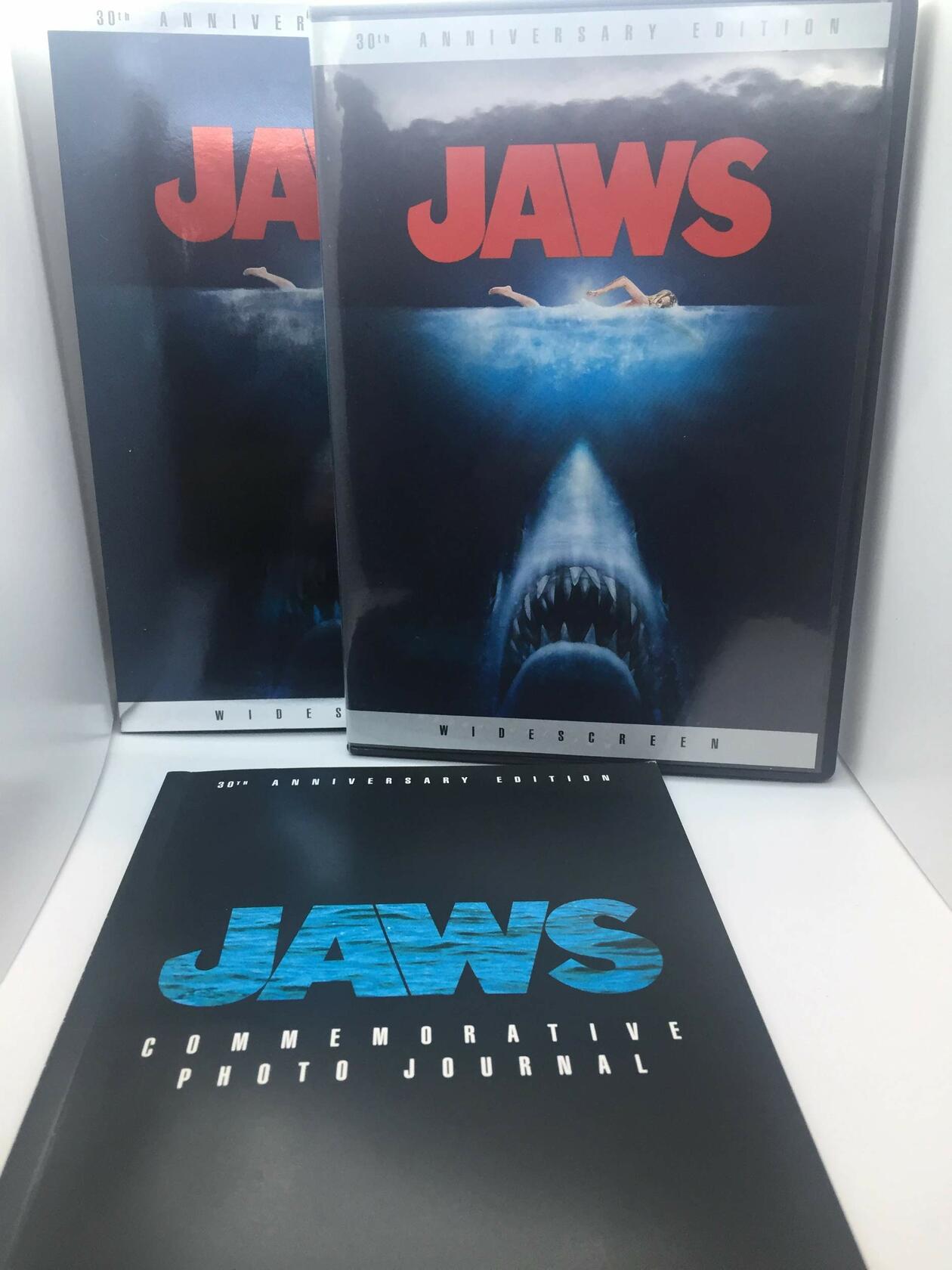 Jaws (30th Anniversary Widescreen Edition) (Bilingual) [DVD] - Very Good