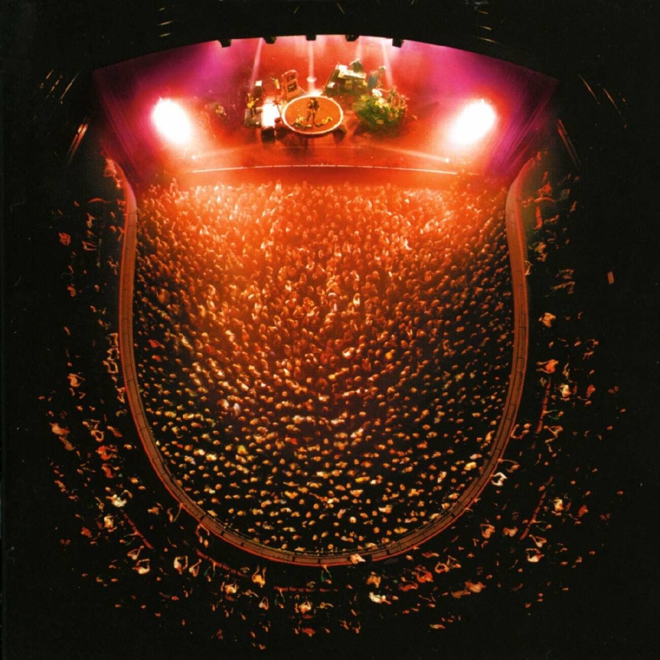 Le Tour de M [Audio CD] The M...; -M- (Mathieu Chedid); A M; Cyril Atef; Malik and Pierrick Lapuyade - Very Good